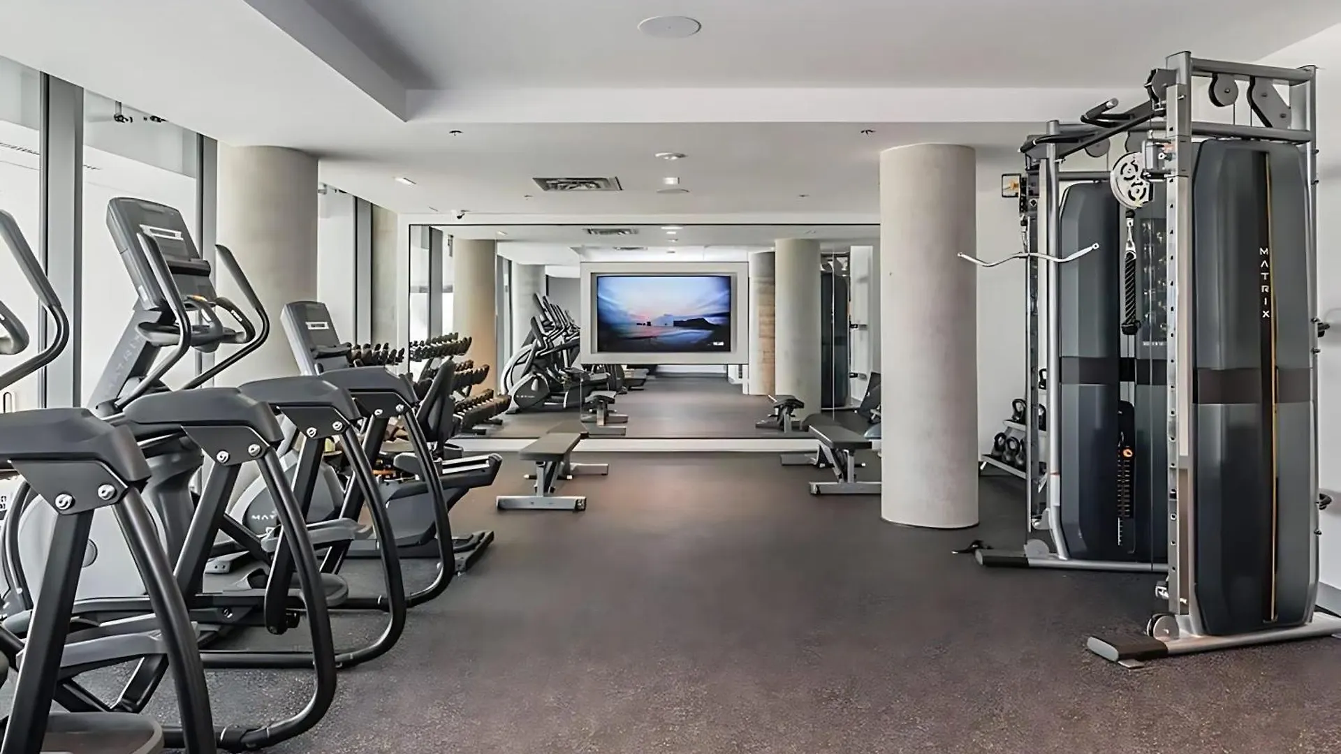 Apartment Luxury 1Br Suite - King Bed & Private Balcony Kitchener